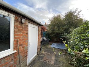 Attached Brick Store- click for photo gallery